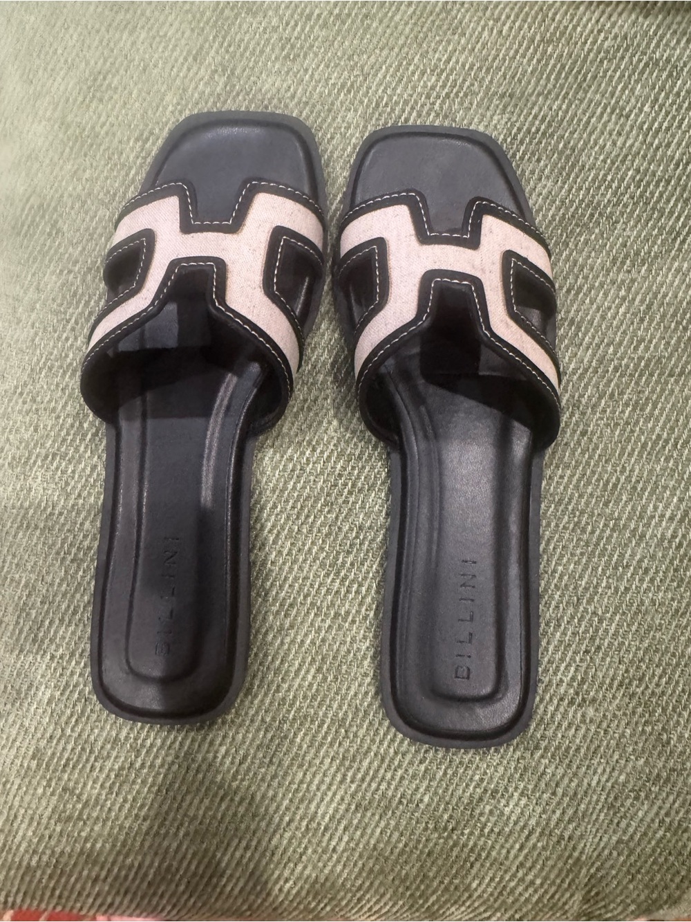 Bellini Black and Beige Slide Sandals - size 7 like new barely worn